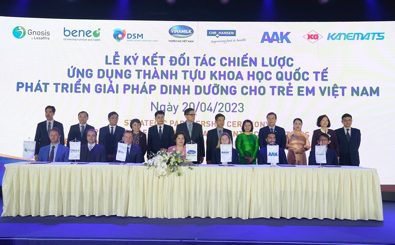 Vinamilk cùng ký kết đối tác với 6 tập đoàn dinh dưỡng hàng đầu thế giới