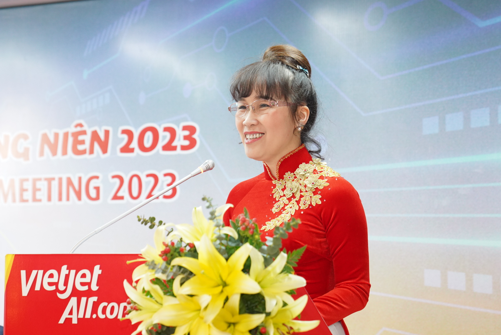 Bà Nguyễn Thị Phương Thảo - Chủ tịch Hội đồng quản trị Vietjet phát biểu tại đại hội. Ảnh: Vietjet