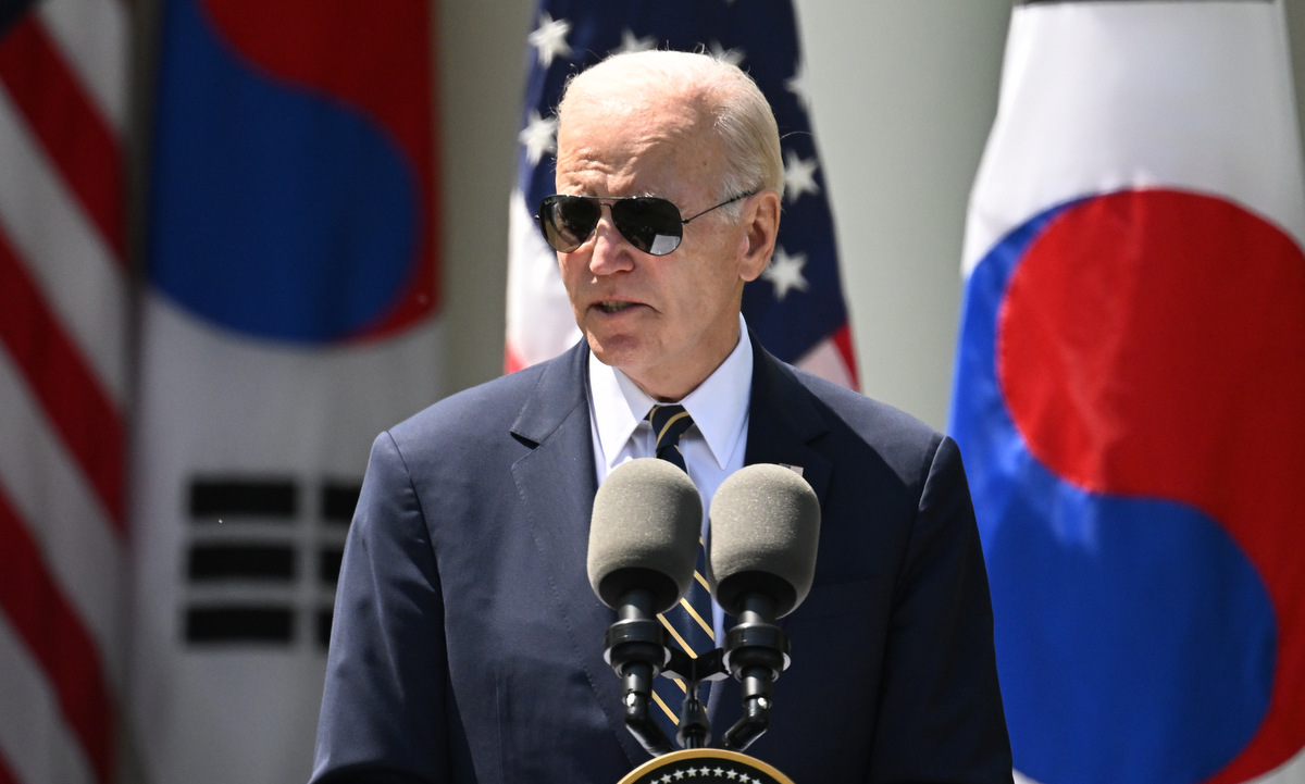 Tổng thống Biden trong cuộc họp báo tại Nhà Trắng hôm 26/4. Ảnh: AFP