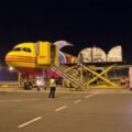 Máy bay vận chuyển hàng không của DHL Express. Ảnh: DHL