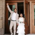 Simone Biles và Jonathan Owens hạnh phúc trong lễ cưới tại tòa ở Mỹ. Ảnh: Instagram Simone Biles