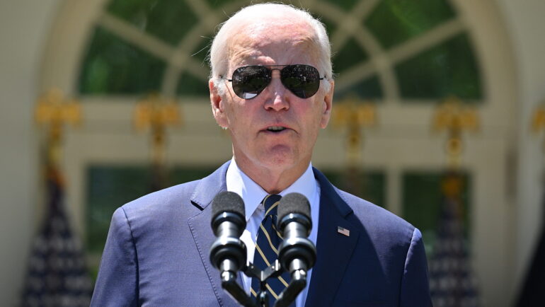 Tổng thống Mỹ Joe Biden phát biểu tại Vườn Hồng, Nhà Trắng ngày 25/5. Ảnh: AFP
