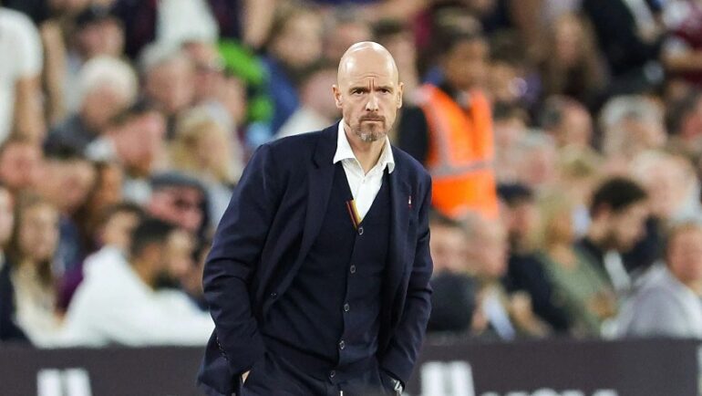 Ten Hag trong trận thua West Ham 0-1 ngày 7/5. Ảnh: Rex