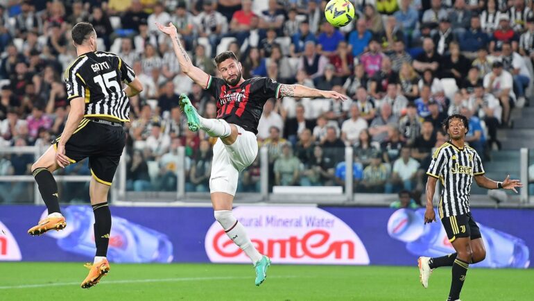 Giroud đánh đầu ghi bàn giúp Milan hạ Juventus 1-0. Ảnh: EPA