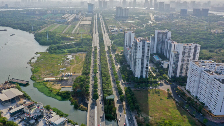 Bất động sản khu Đông, TP HCM, tháng 3/2023. Ảnh: Quỳnh Trần