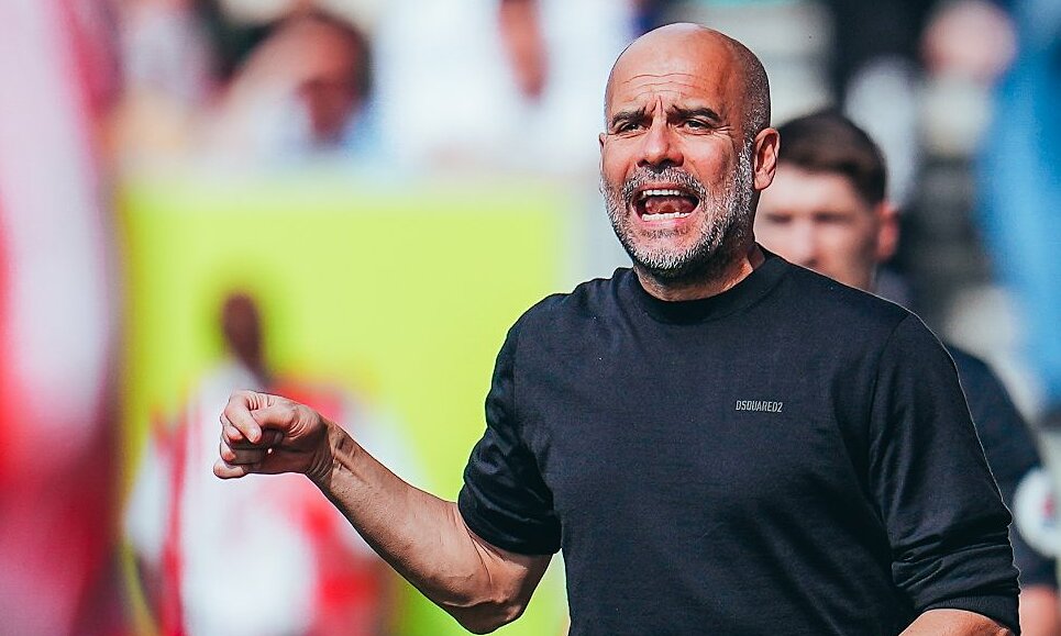 Guardiola chỉ đạo trong trận Man City thua Brentford 0-1 trên sân nhà Etihad ngày 28/5. Ảnh: mancity.com