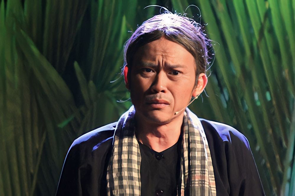 Hoài Linh trong vai ông lão miền Tây của kịch chuyển thể truyện Nguyễn Ngọc Tư.