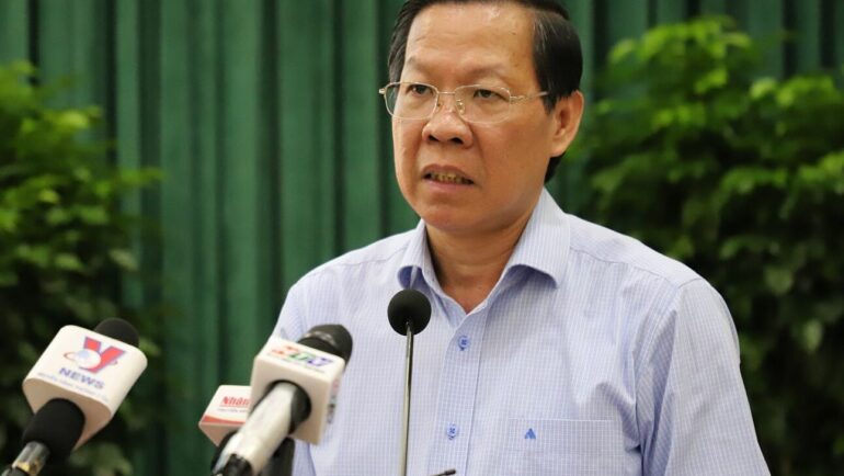 Chủ tịch UBND TP HCM Phan Văn Mãi phát biểu tại buổi công bố. Ảnh: Lê Tuyết