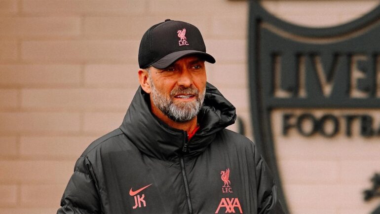 Klopp tại trung tâm huấn luyện AXA của Liverpool ở Merseyside ngày 26/5. Ảnh: Liverpool FC