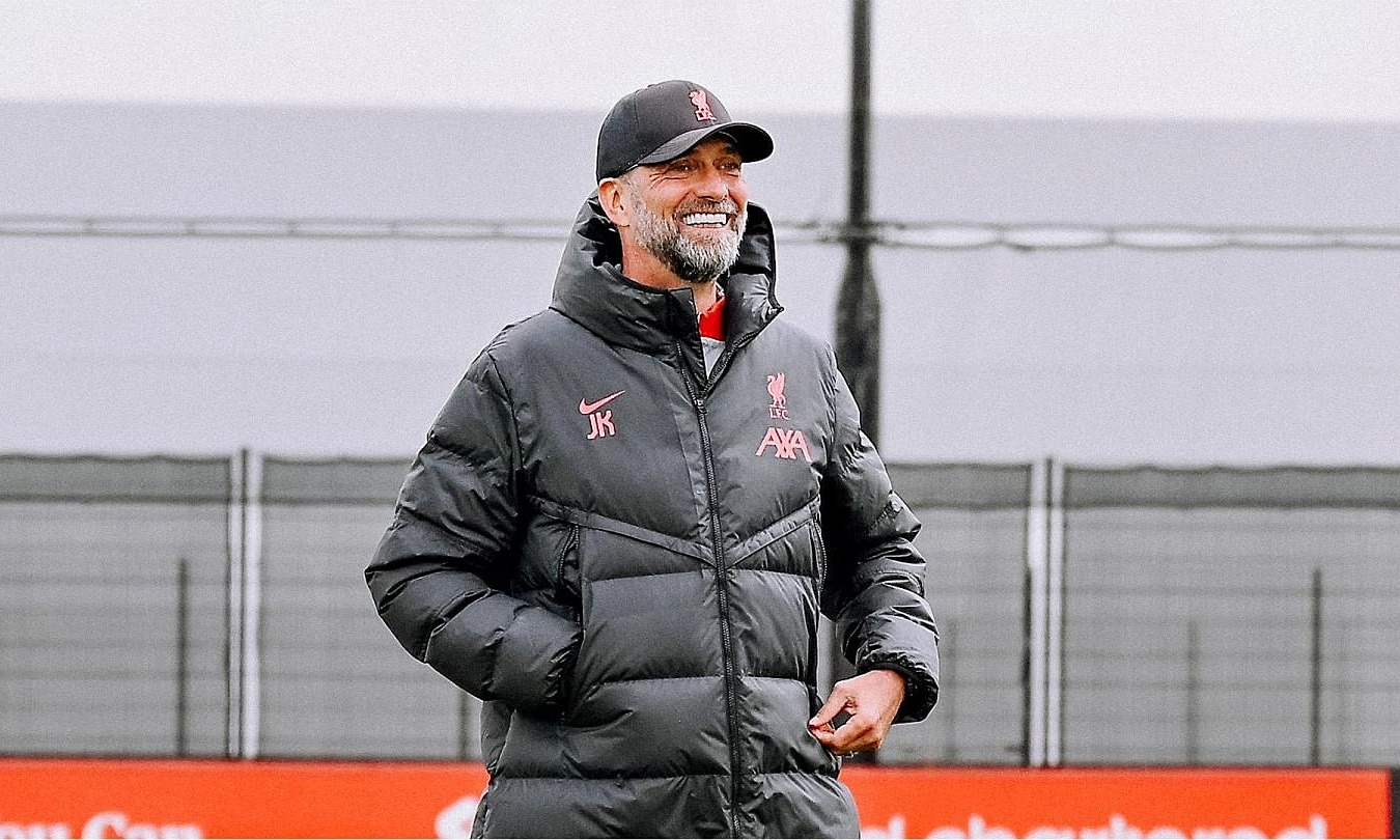 Klopp trên sân tập Liverpool ngày 19/5. Ảnh: Liverpool FC