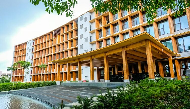 Tòa nhà Gaia xây chủ yếu từ gỗ khối. Ảnh: NTU