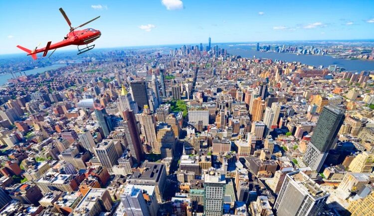 Những tòa nhà chọc trời chi chít ở New York. Ảnh: Manhattan Club