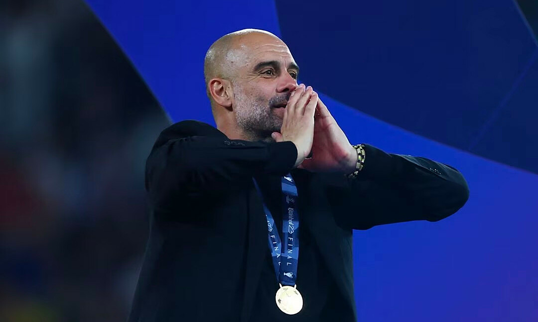 Guardiola mừng chức vô địch Champions League thứ ba trong sự nghiệp, sau chung kết Champions League tối 10/6/2023 trên sân Ataturk ở thành phố Istanbul, Thổ Nhĩ Kì. Ảnh: Reuters