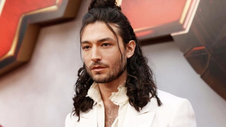 Ezra Miller, tài tử lắm tài nhiều tật của DC, tại buổi ra mắt phim The Flash ngày 12/6. Ảnh: AFP