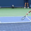 Djokovic (phải) mắc nhiều lỗi khiến anh và đồng đội Cacic bị loại sớm ở nội dung đôi nam tại Cincinnati. Ảnh: ATP