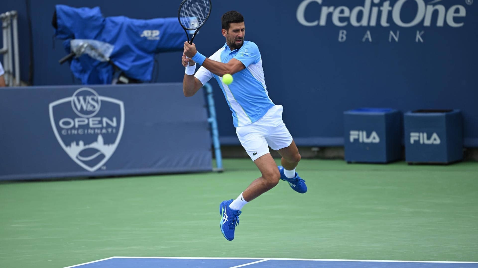 Djokovic không tốn nhiều sức để hạ Davidovich Fokina tại vòng hai ở Cincinnati hôm 16/8. Ảnh: ATP