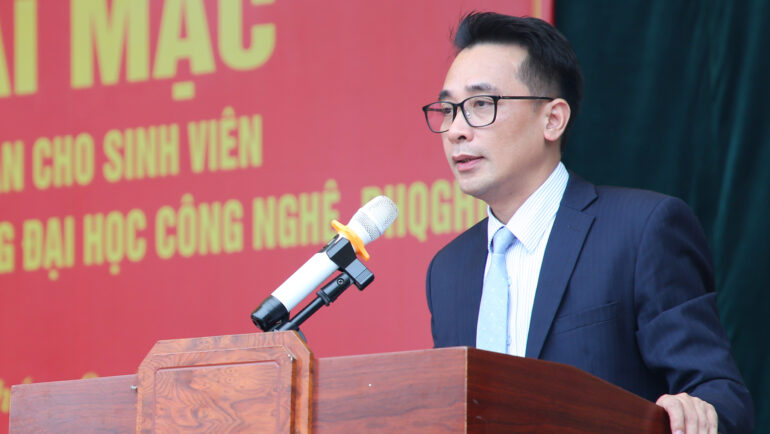 Giáo sư Chử Đức Trình. Ảnh: NVCC