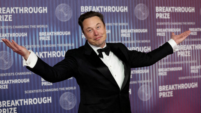 Elon Musk tại một sự kiện ở Los Angeles, California (Mỹ) hồi tháng 4. Ảnh: Reuters