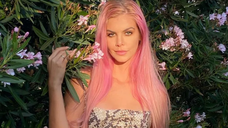 Kat Torres sinh năm 1992, là cựu người mẫu Brazil sống ở Mỹ. Ảnh: Instagram