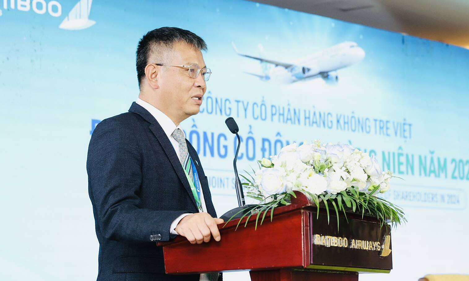 CEO Lương Hoài Nam tại phiên họp thường niên Bamboo Airways ngày 17/7. Ảnh: BAV