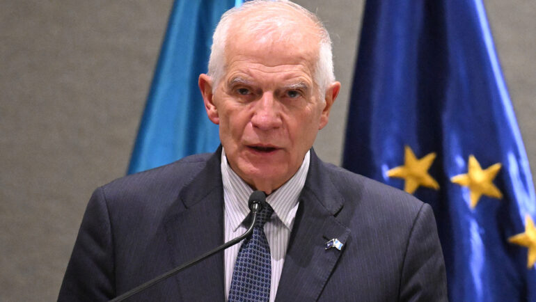 Quan chức phụ trách chính sách đối ngoại EU Josep Borrell tại cuộc họp báo ở Guatemala hồi tháng 1. Ảnh: AFP