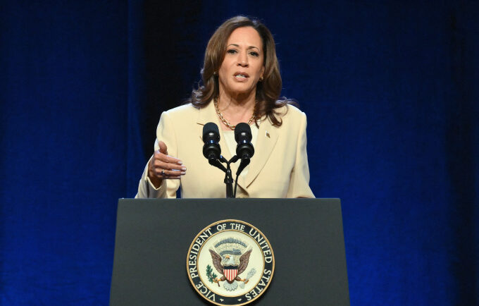 Phó tổng thống Mỹ Kamala Harris phát biểu tại New York ngày 21/6. Ảnh: AFP