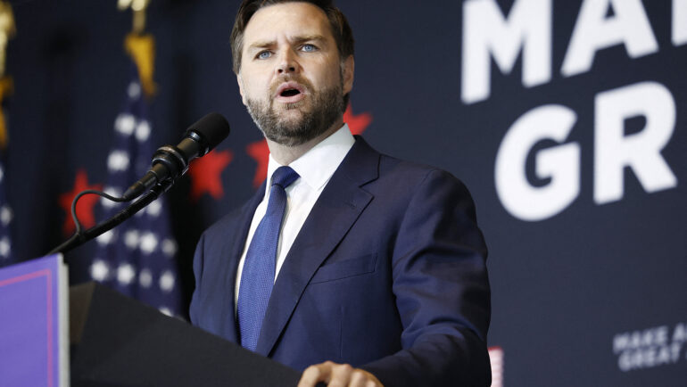 Ứng viên phó tổng thống đảng Cộng hòa JD Vance tại sự kiện gây quỹ tranh cử ở thành phố Milwaukee, bang Wisconsin ngày 17/7. Ảnh: AFP