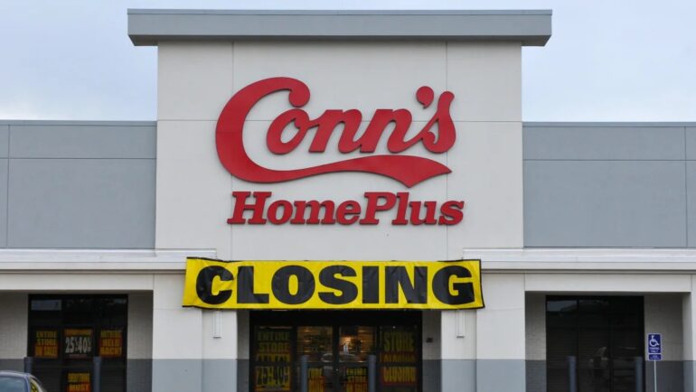 Một cửa hàng của Conn’s HomePlus tại Wichita Falls, Texas chuẩn bị đóng cửa. Ảnh: USA Today