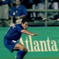 Diego Simeone mừng sau khi ghi bàn trong trận ra quân thắng Mỹ 3-1 ở Olympic Atlanta 1996. Ảnh: Olympics