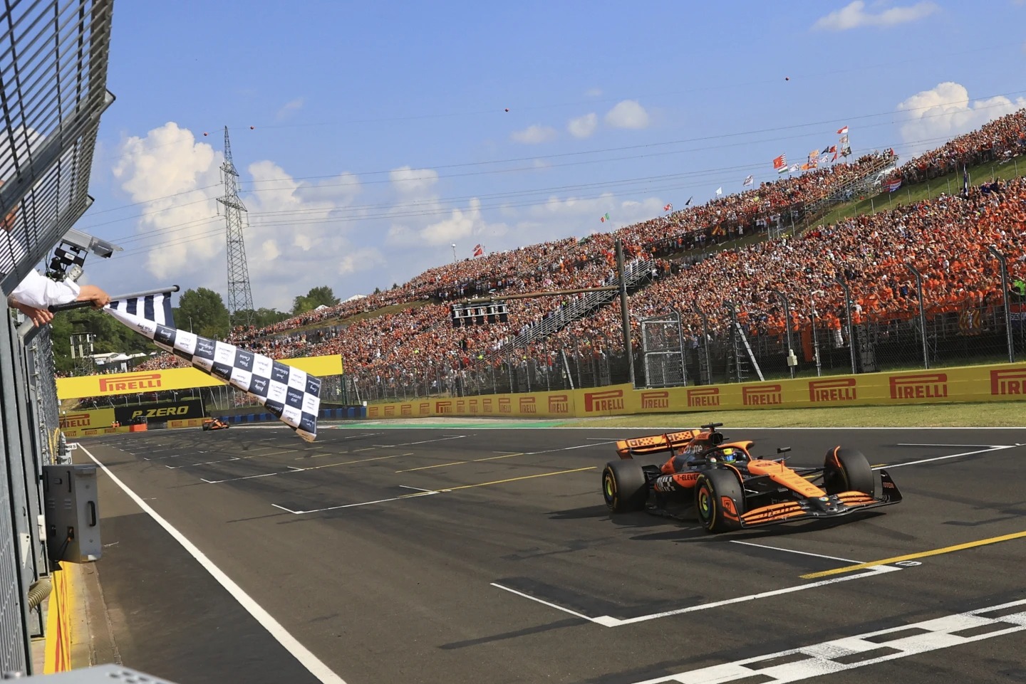 Oscar Piastri về nhất Grand Prix Hungary 2024. Ảnh: AP