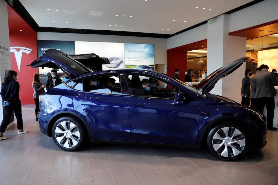 Một chiếc Tesla Model Y tại triển lãm ở Bắc Kinh (Trung Quốc). Ảnh: Reuters