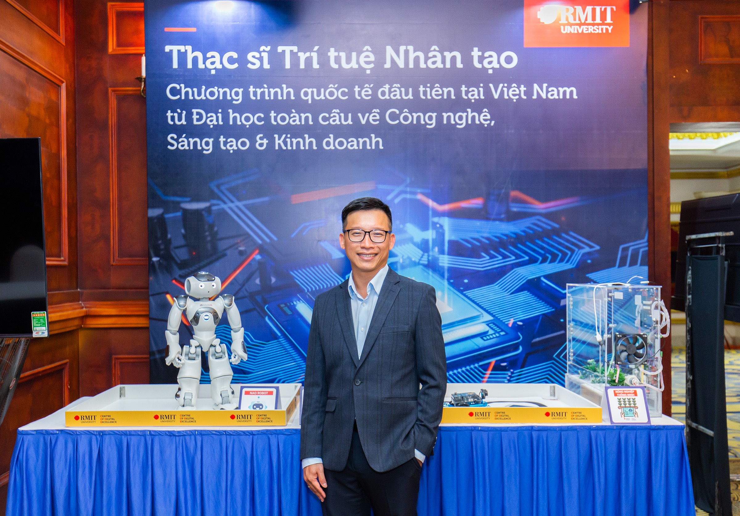 TS. Đinh Ngọc Minh tại sự kiện AI4VN 2022. Ảnh: Tùng Đinh