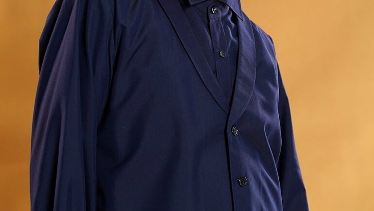 Nghệ sĩ Bạch Long trong bộ ảnh chụp tại studio. Ảnh: Nhân vật cung cấp