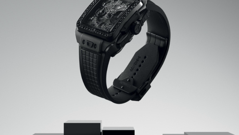 Thiết kế đồng hồ Square Bang Unico All Black Diamonds kích thước 42 mm. Ảnh: Hublot