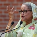 Bà Sheikh Hasina phát biểu tại Dhaka, Bangladesh, ngày 8/1. Ảnh: Reuters