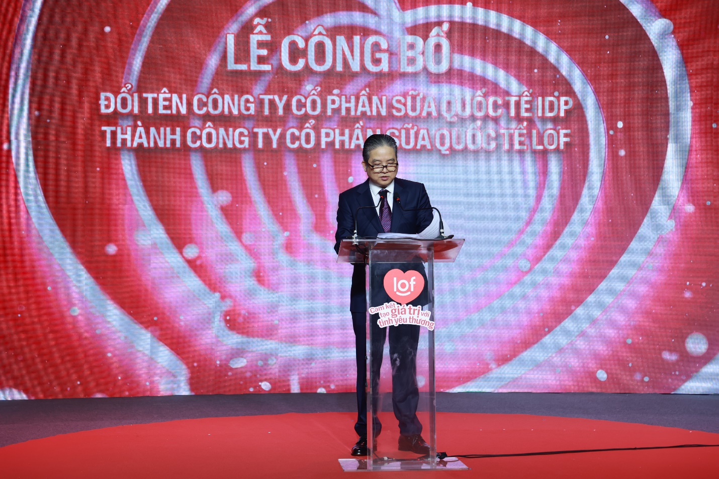 Ông Bùi Hoàng Sang tại lễ công bố đổi tên công ty hồi tháng 7. Ảnh: LOF