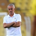 Mourinho sớm nhận nỗi buồn khi dẫn dắt Fenerbahce đá vòng sơ loại Champions League mùa 2024-2025. Ảnh: Reuters.