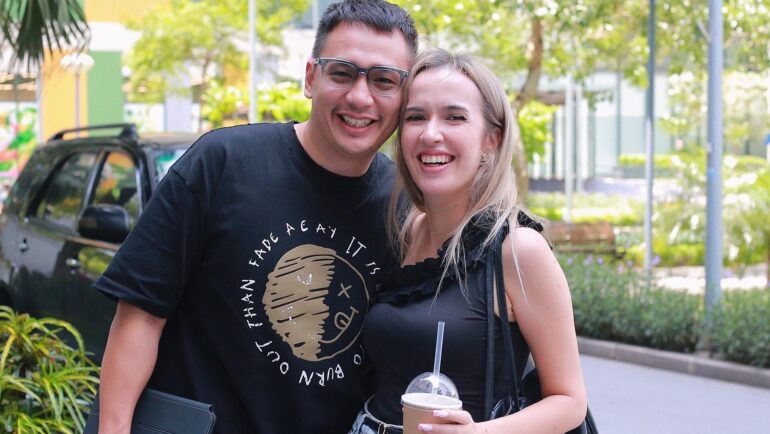 Liliya và anh Bùi Sơn ở Hà Nội, tháng 7/2024. Ảnh: Thanh Nga