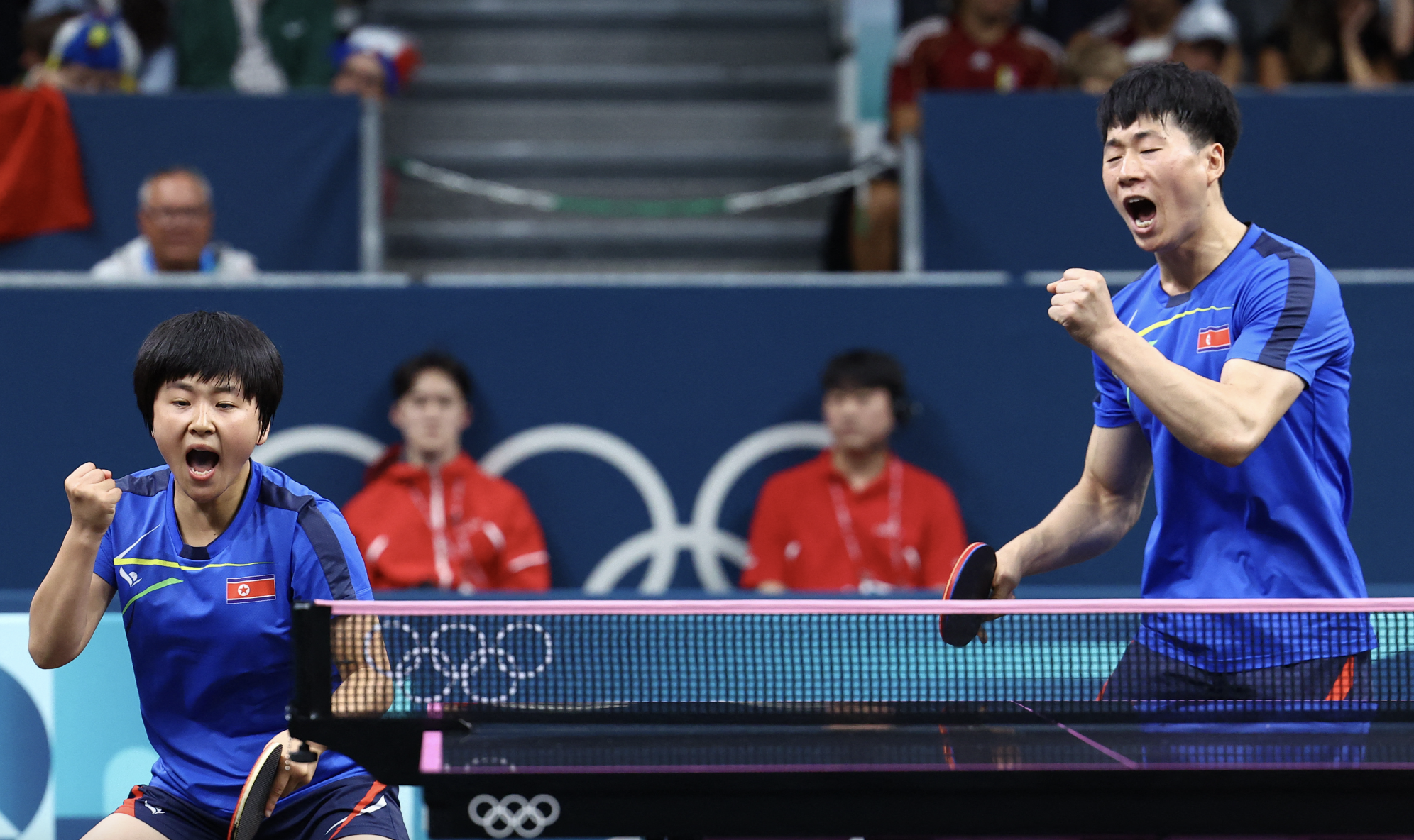 Ri Jong-sik (phải) và Kim Kum-yong (trái) đưa Triều Tiên góp mặt ở chung kết bóng bàn đôi nam nữ Olympic Paris 2024. Ảnh: Reuters