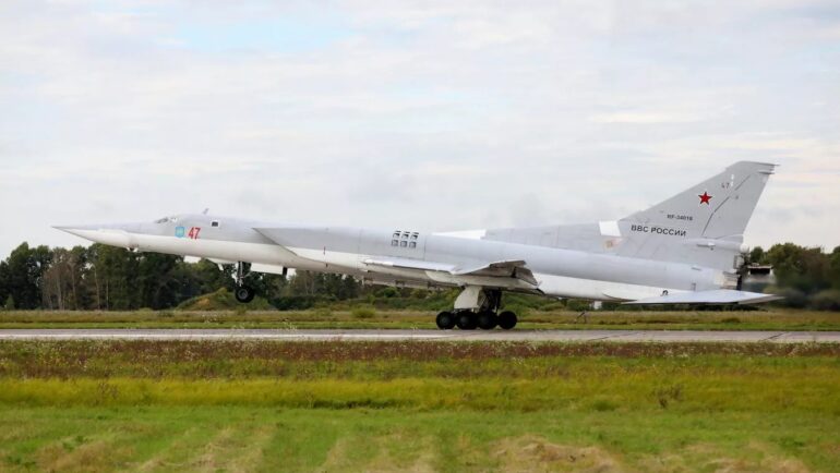 Oanh tạc cơ Tu-22M3 Nga tại thao trường ở vùng Primorsky tháng 9/2022. Ảnh: RIA Novosti