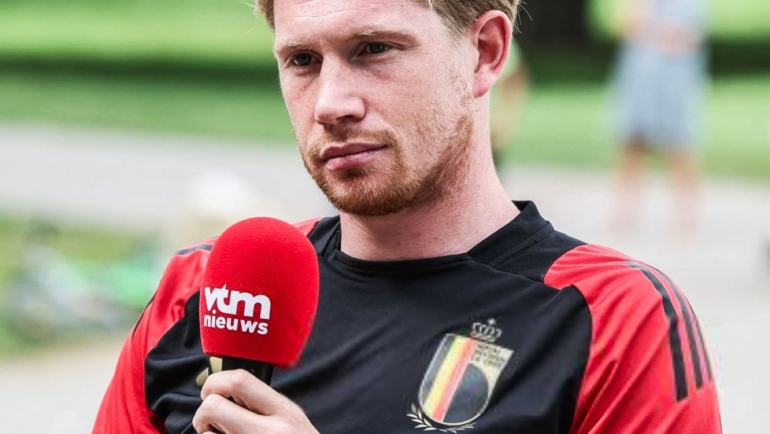 De Bruyne trong cuộc trả lời phỏng vấn trước trận Bỉ - Israel ở vòng bảng Nations League 2024-2025. Ảnh: vtmniews