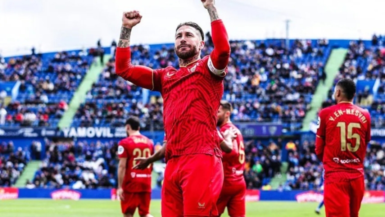 Ramos mừng bàn trong trận Sevilla thắng Getafe 1-0 hôm 30/3 tại La Liga. Ảnh: EFE