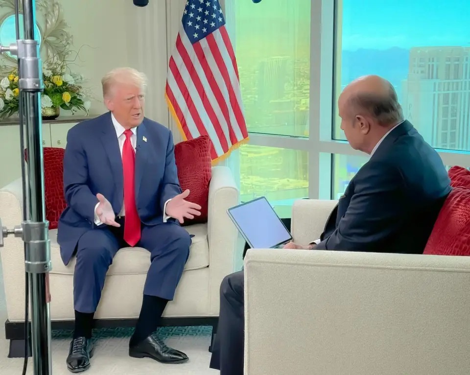 Cựu tổng thống Donald Trump trong chương trình Dr Phil ngày 27/8. Ảnh: Merit Street Media