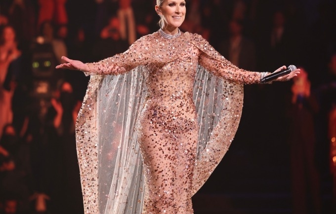 Celine Dion trên sàn catwalk 1001 Seasons of Elie Saab. Ảnh: Instagram Rani Fawaz