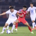 Lý Công Hoàng Anh (trái) kiến tạo cả ba bàn giúp Nam Định thắng CLB TP HCM 3-0 ở vòng bảy V-League 2024-2025. Ảnh: Lâm Thỏa