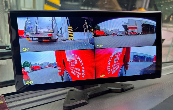 Xe tải được lắp camera quan sát được 4 điểm mù ở hai bên thân và đầu đuôi xe trong đợt vận động của CSGT TP HCM. Ảnh: Minh Vương