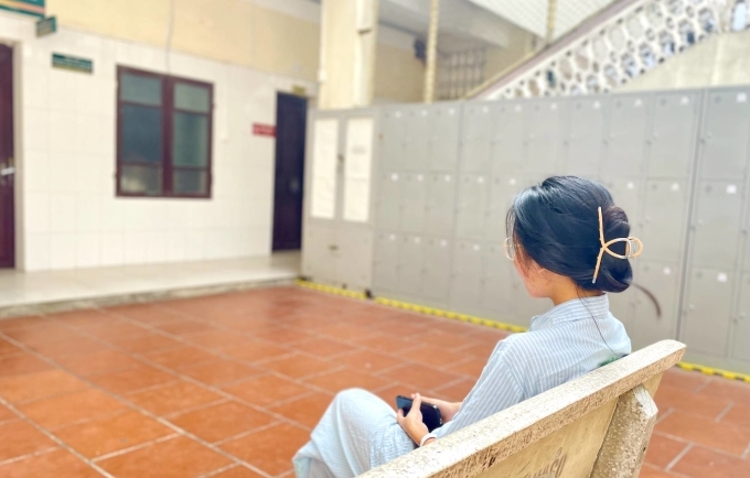 Một người trẻ phải điều trị sức khỏe tâm thần do các căng thẳng trong công việc, tại Viện Sức khỏe tâm thần, Bệnh viên Bạch Mai, tháng 11/2024. Ảnh: Phan Dương